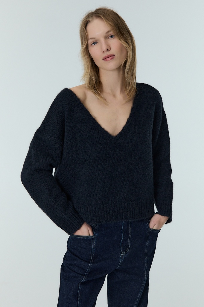 The new society - Regina Woman jumper